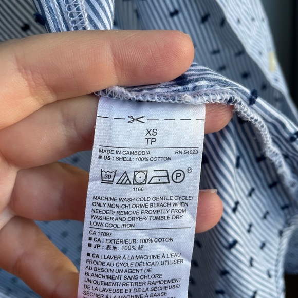 Banana Republic Button Up Shirt Blouse - Picture 5 of 5